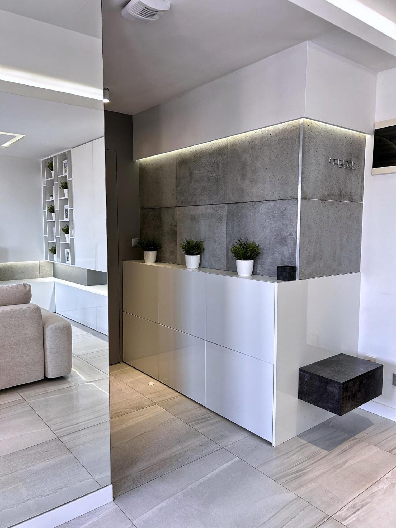 Sky 14 Floor Apartment